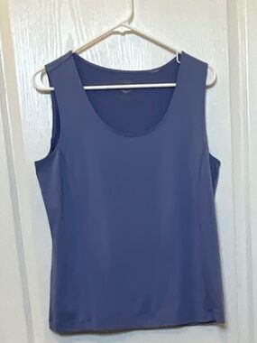 Zenergy by Chico’s Periwinkle Sleeveless Tank Size 2 Stretch Full Comfort